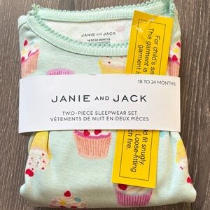 NWT Janie and Jack Good Night Pajama In Cupcake 18-24 Months